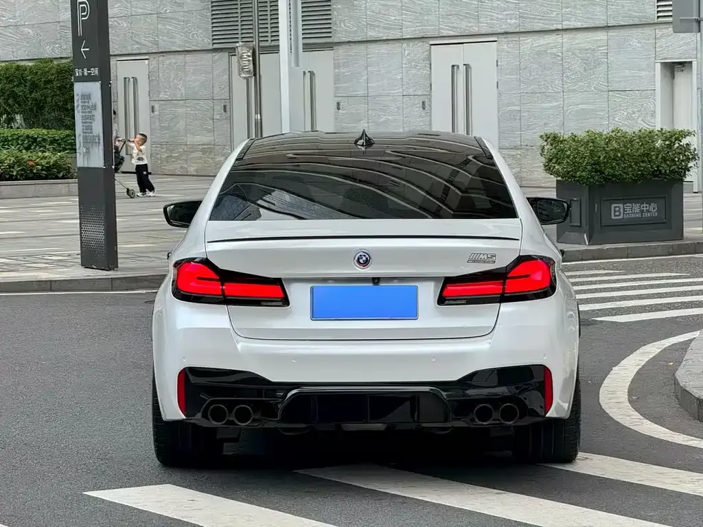 BMW M5 2023 из CN, фото 6