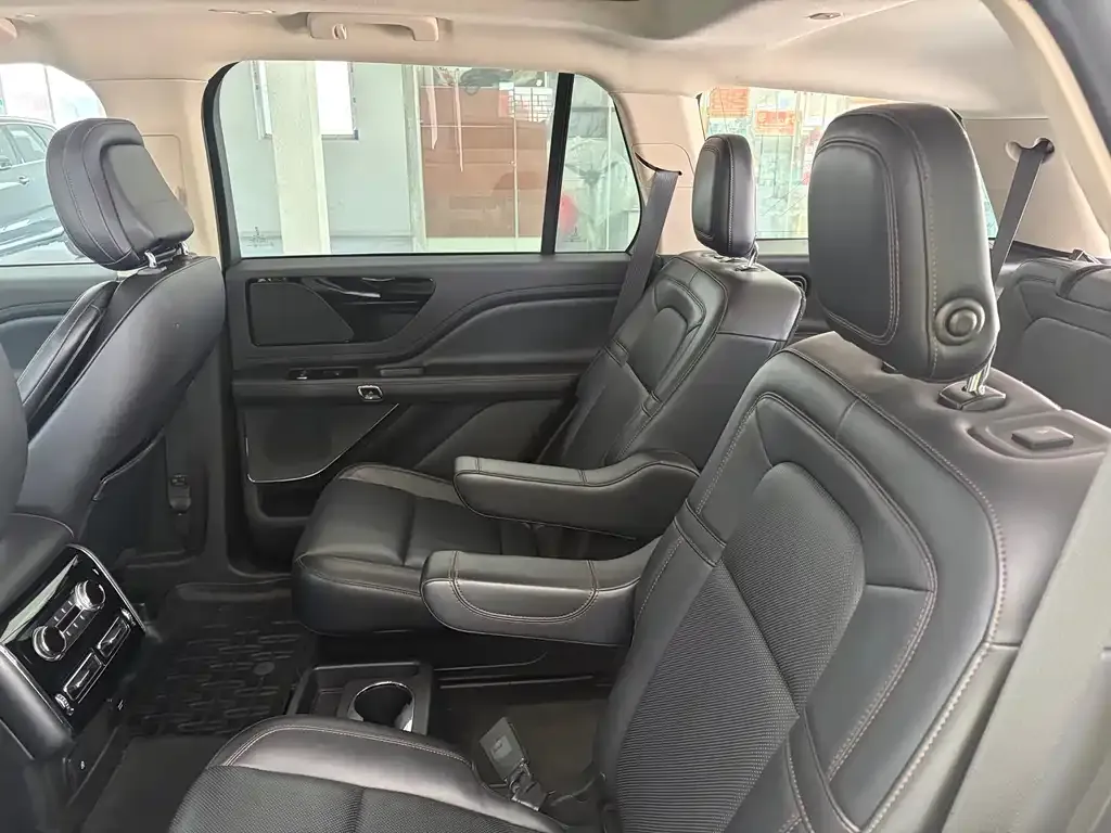 Lincoln Aviator 2021 из CN, фото 4