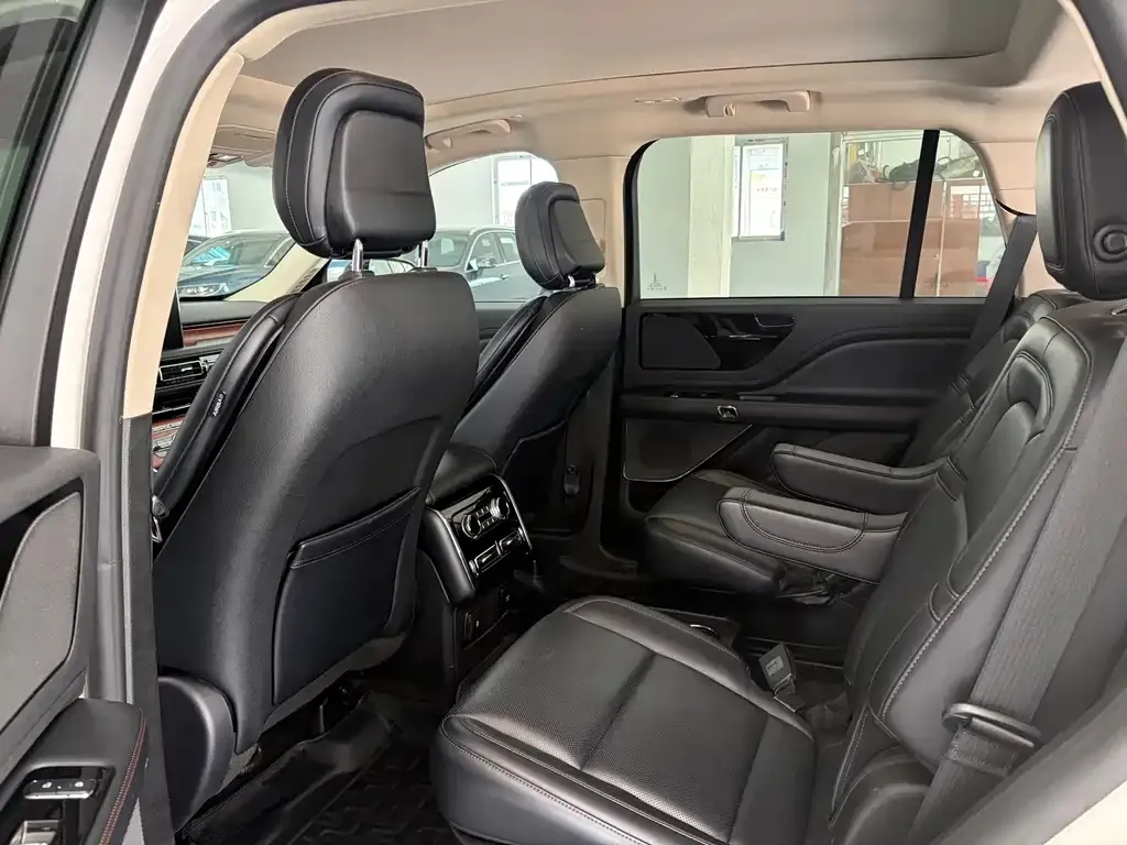 Lincoln Aviator 2021 из CN, фото 8