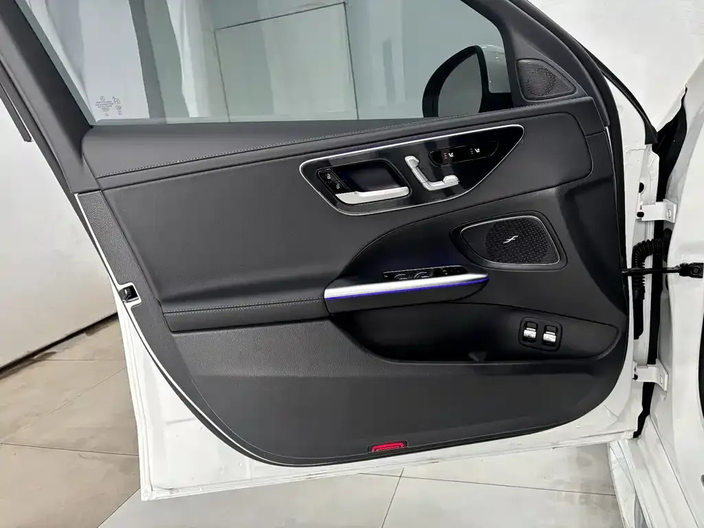 Mercedes-Benz C-Class New Energy 2025 из CN, фото 10