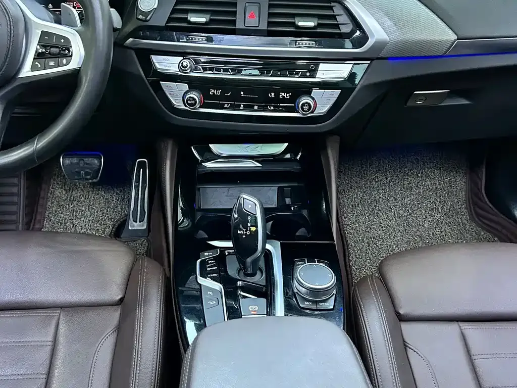 BMW X4 — фото 4
