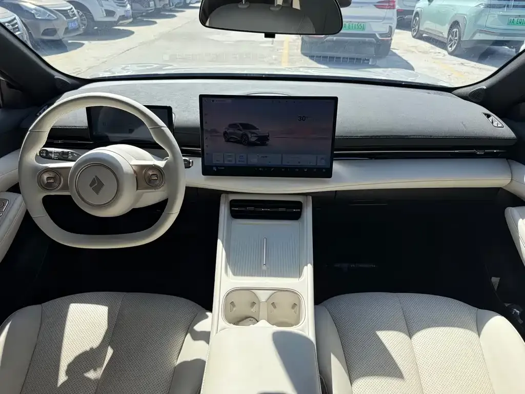 Baojun Yunhai 2024 из CN, фото 6