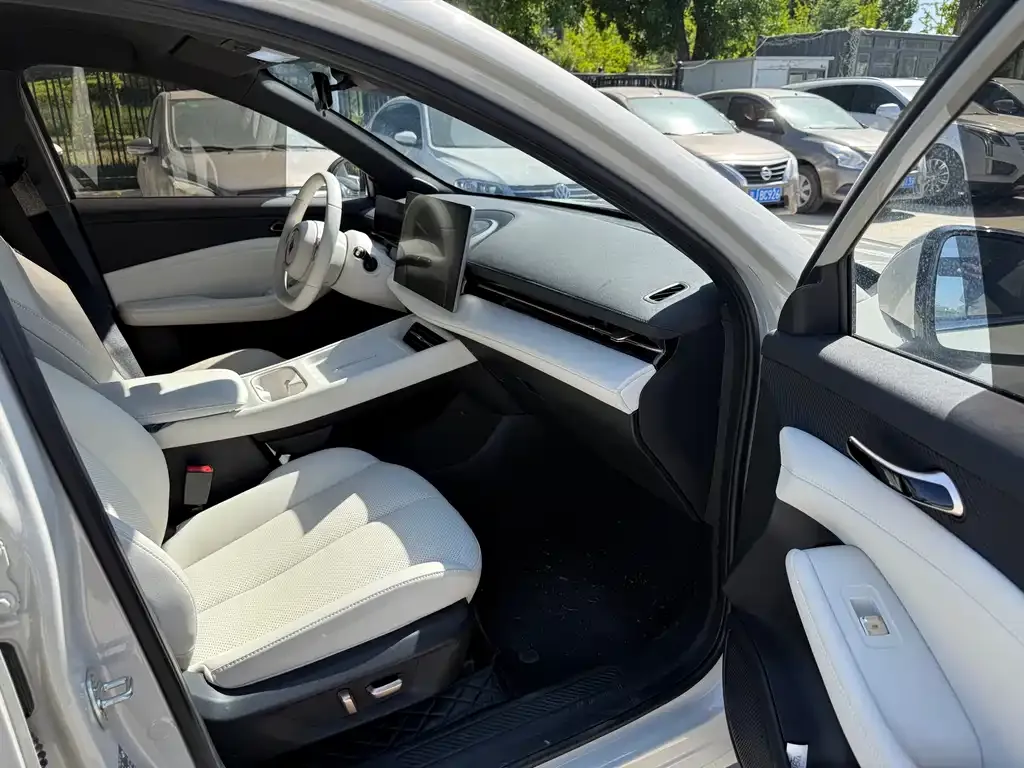 Baojun Yunhai 2024 из CN, фото 4