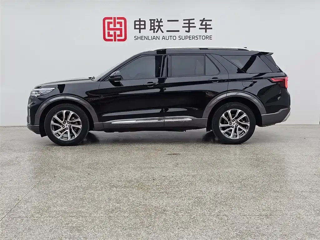 Ford Explorer — фото 10