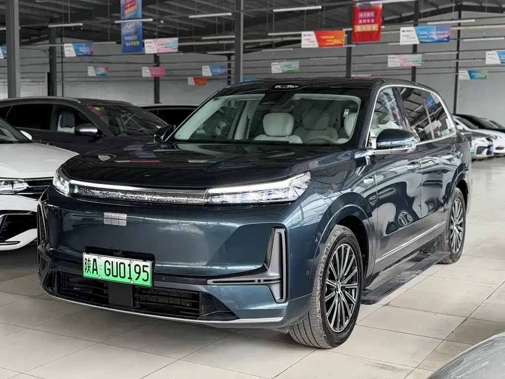 Geely Galaxy M9 — фото 1