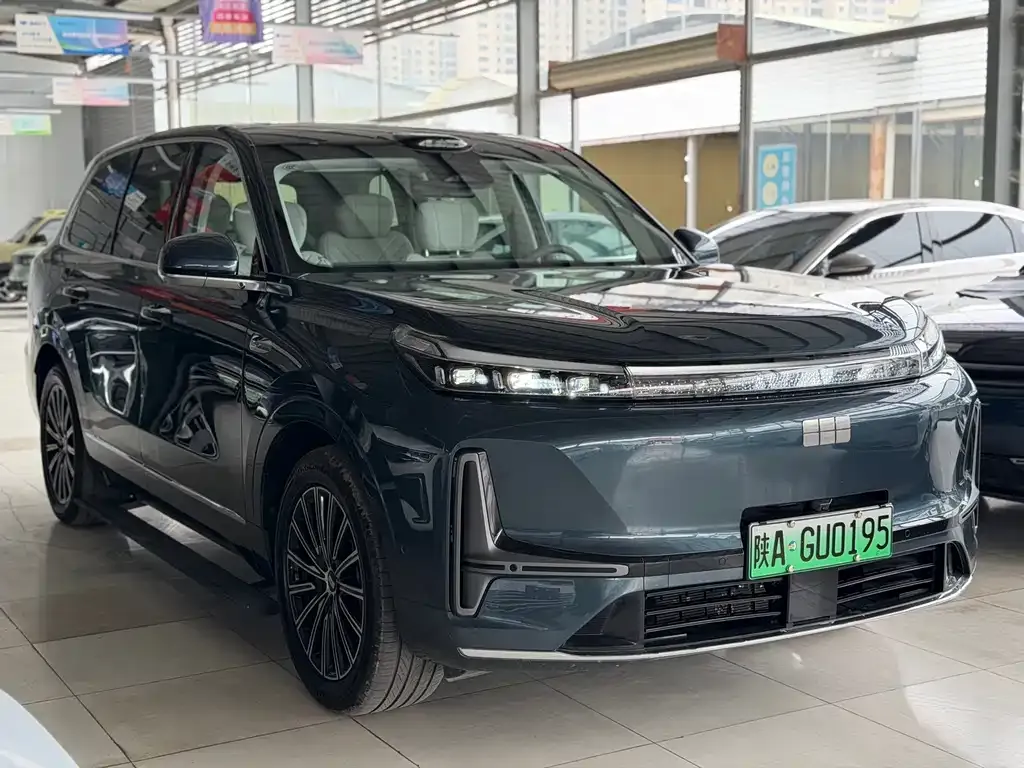 Geely Galaxy M9 — фото 10