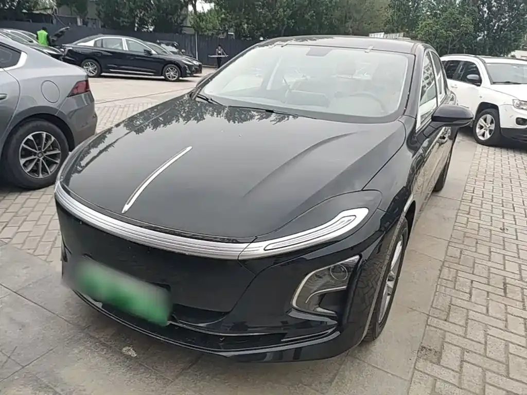 Hongqi E-QM5 — фото 2