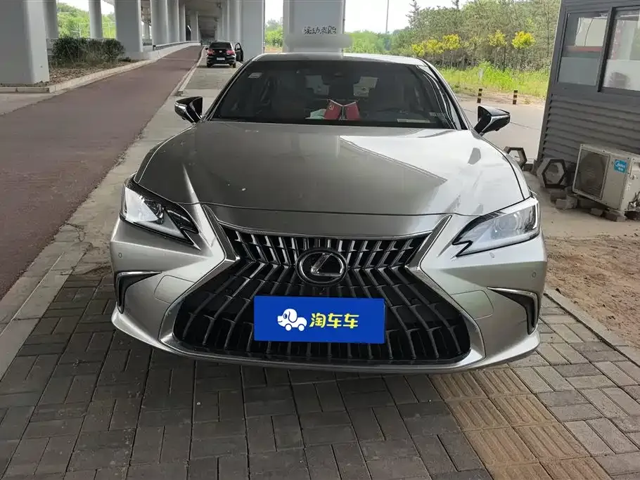 Lexus ES — фото 5