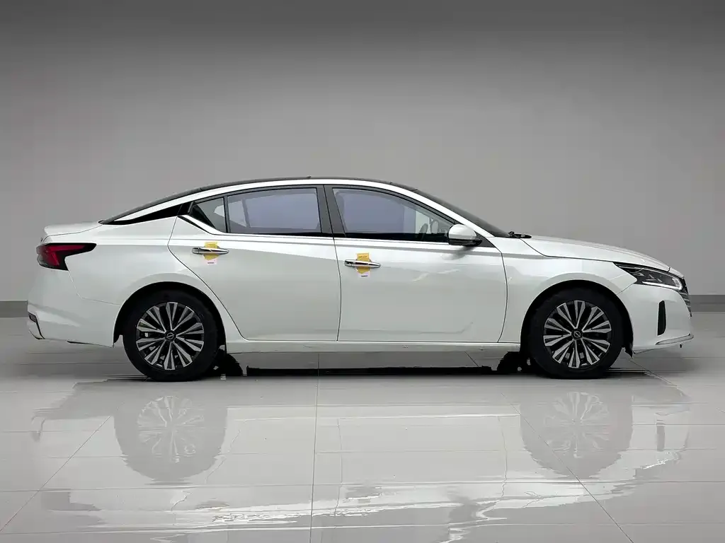 Nissan Teana — фото 3
