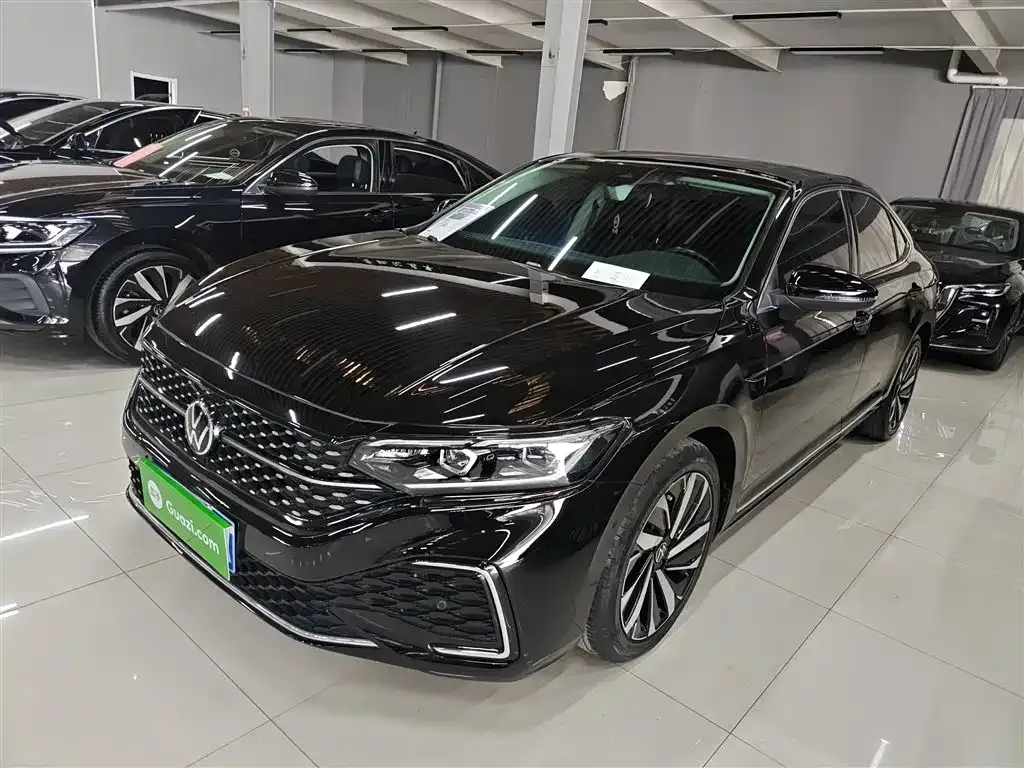 Volkswagen Passat — фото 10