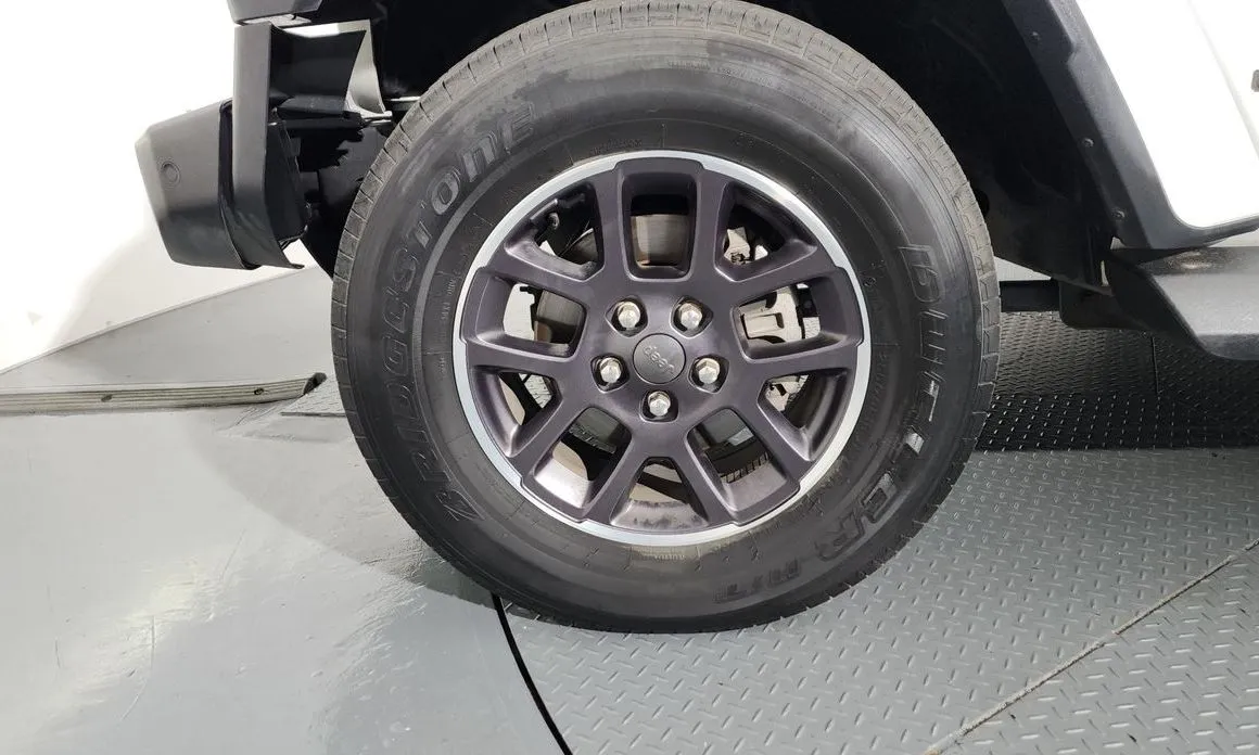 Jeep Wrangler 2021 из KR, фото 8