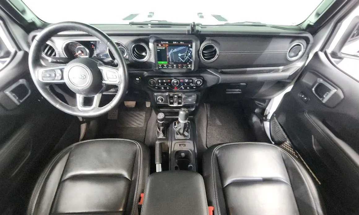 Jeep Wrangler 2021 из KR, фото 10