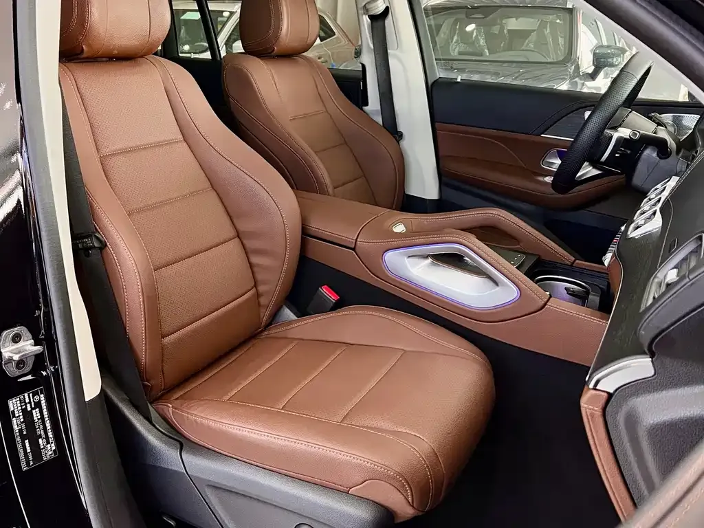 Mercedes-Benz GLS — фото 10