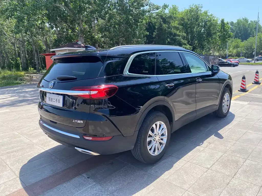 Buick Enclave 2021 из CN, фото 9