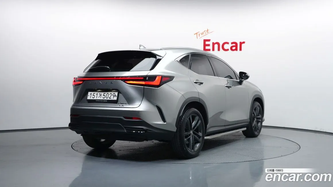 Lexus NX 2023 из KR, фото 2