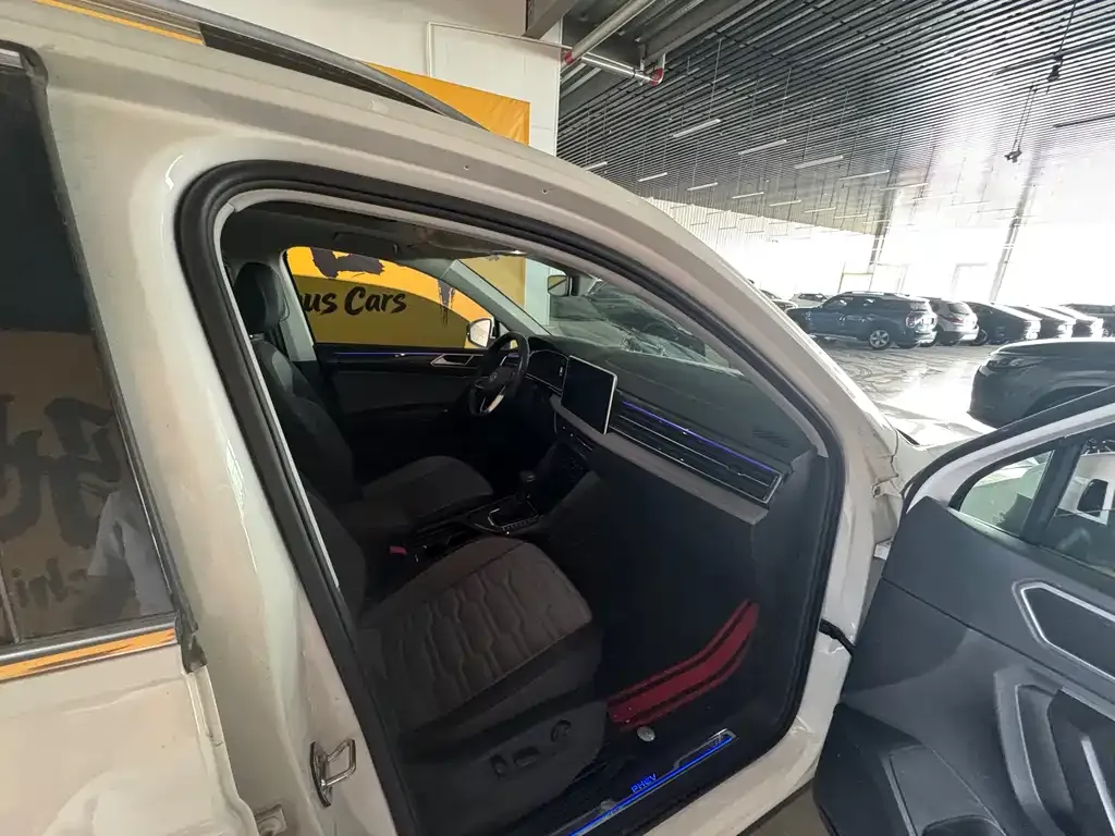 Volkswagen Tiguan L New Energy 2023 из CN, фото 3