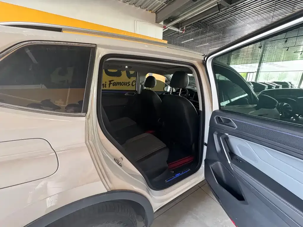 Volkswagen Tiguan L New Energy 2023 из CN, фото 5