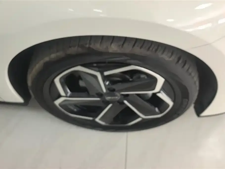 BYD Seal 06 — фото 9