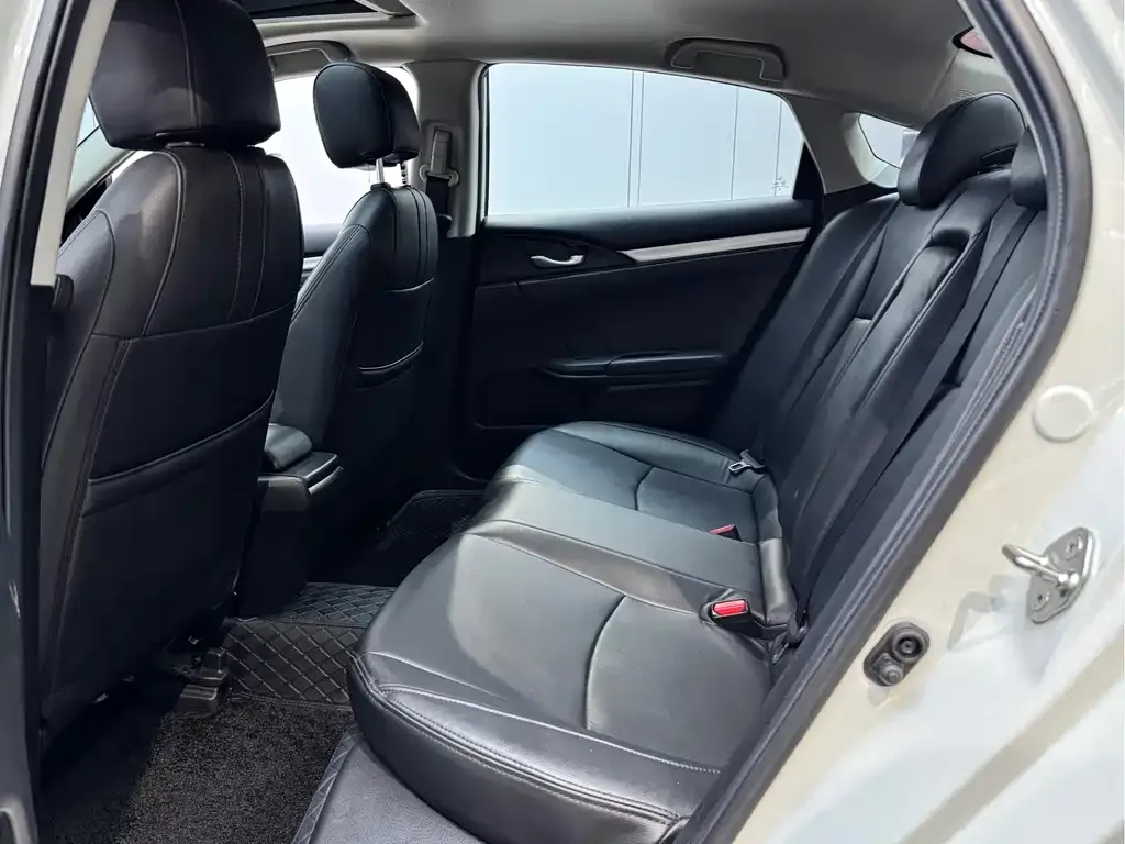 Honda Civic — фото 8