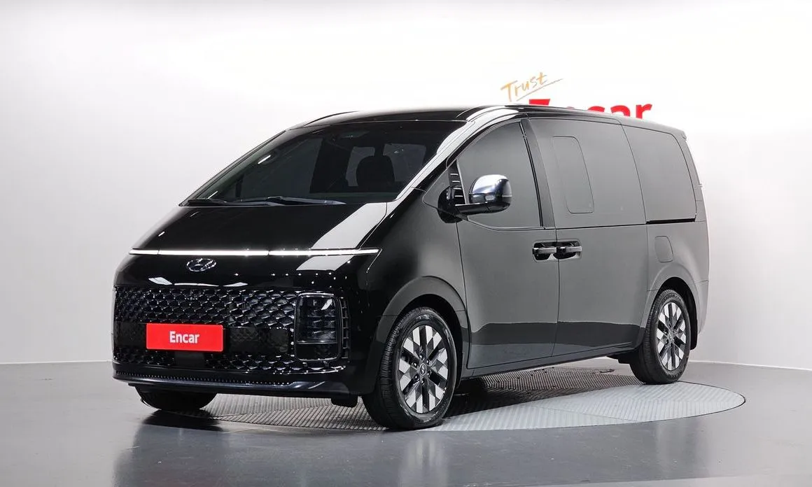 Hyundai Staria