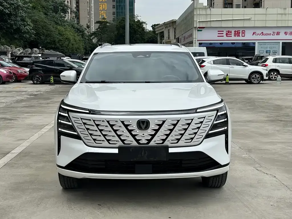 Changan CS75PLUS — фото 8