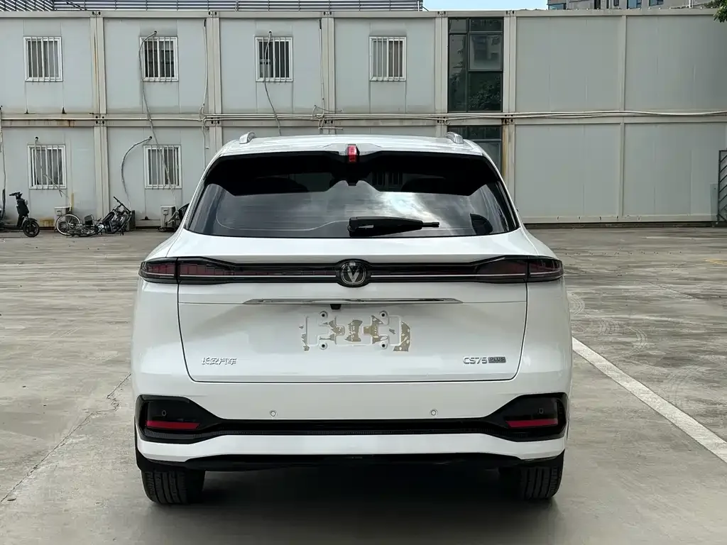 Changan CS75PLUS — фото 2