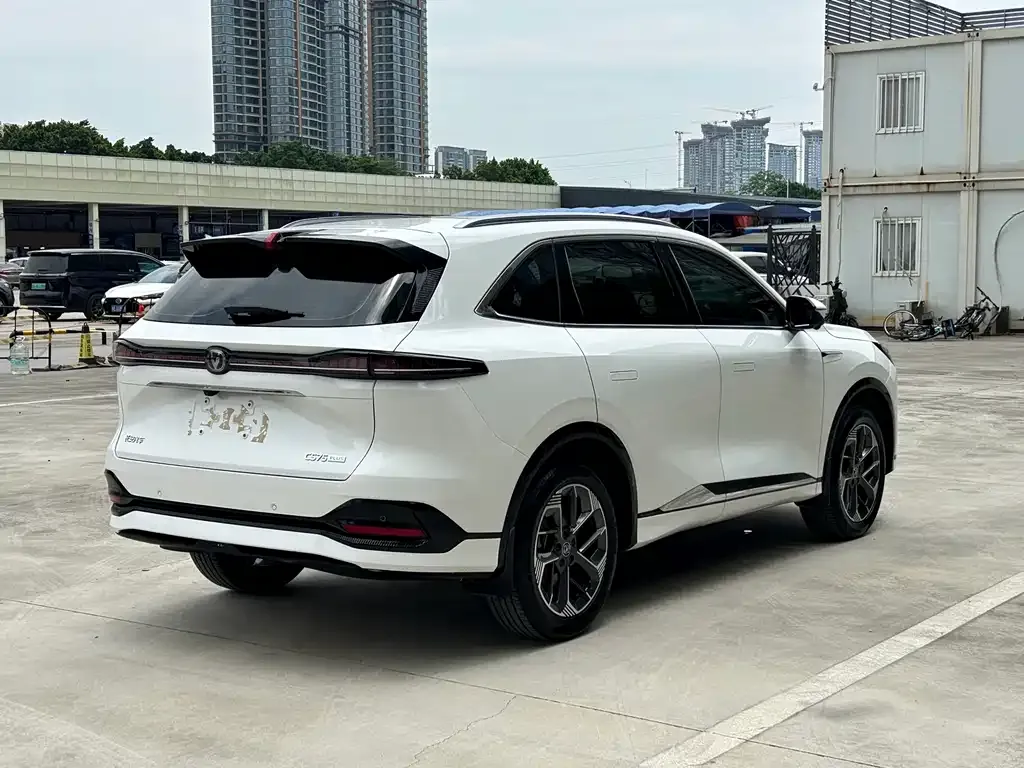 Changan CS75PLUS — фото 10