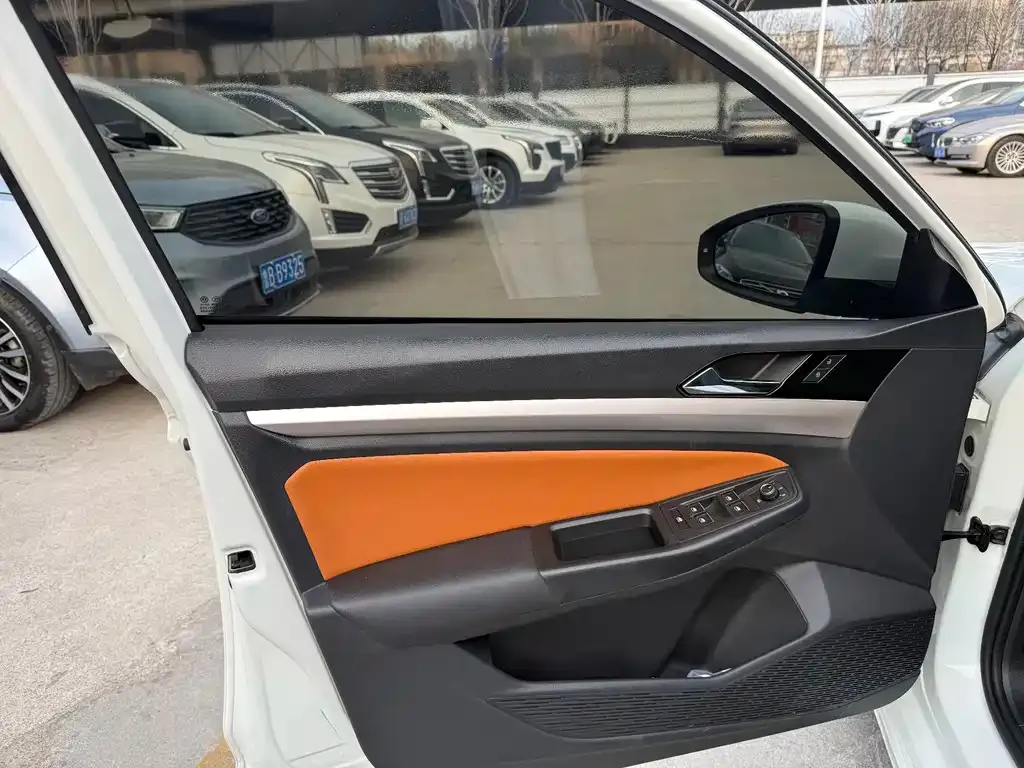 Volkswagen Bora 2023 из CN, фото 8
