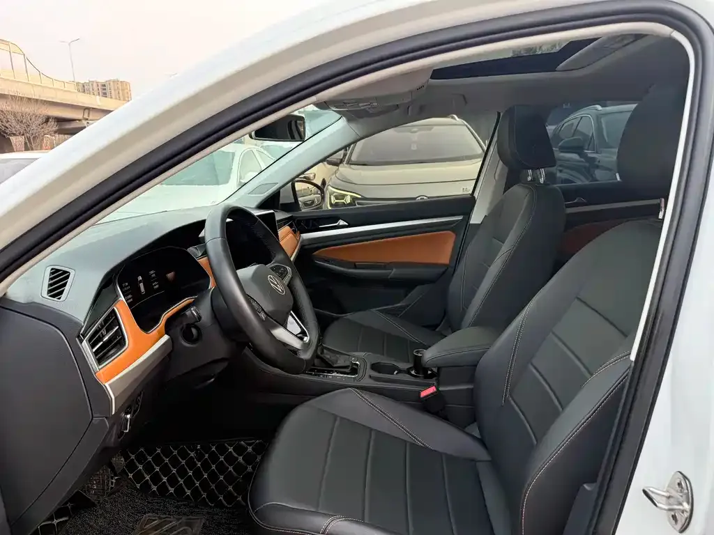 Volkswagen Bora 2023 из CN, фото 3