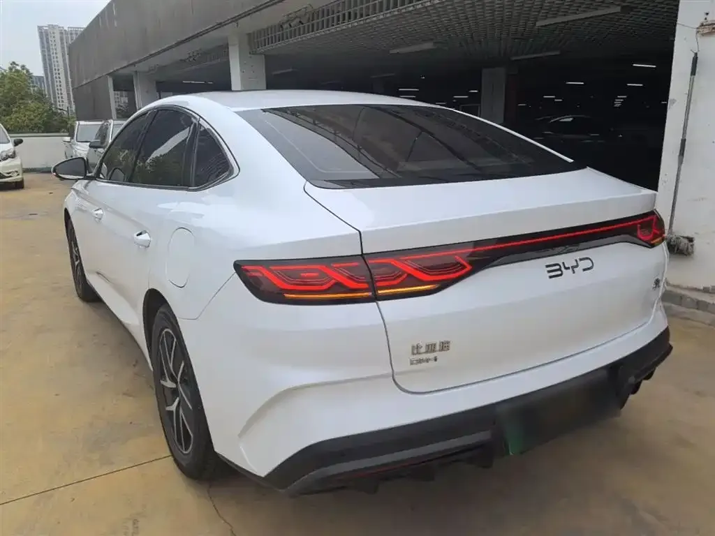 BYD Qin L — фото 6