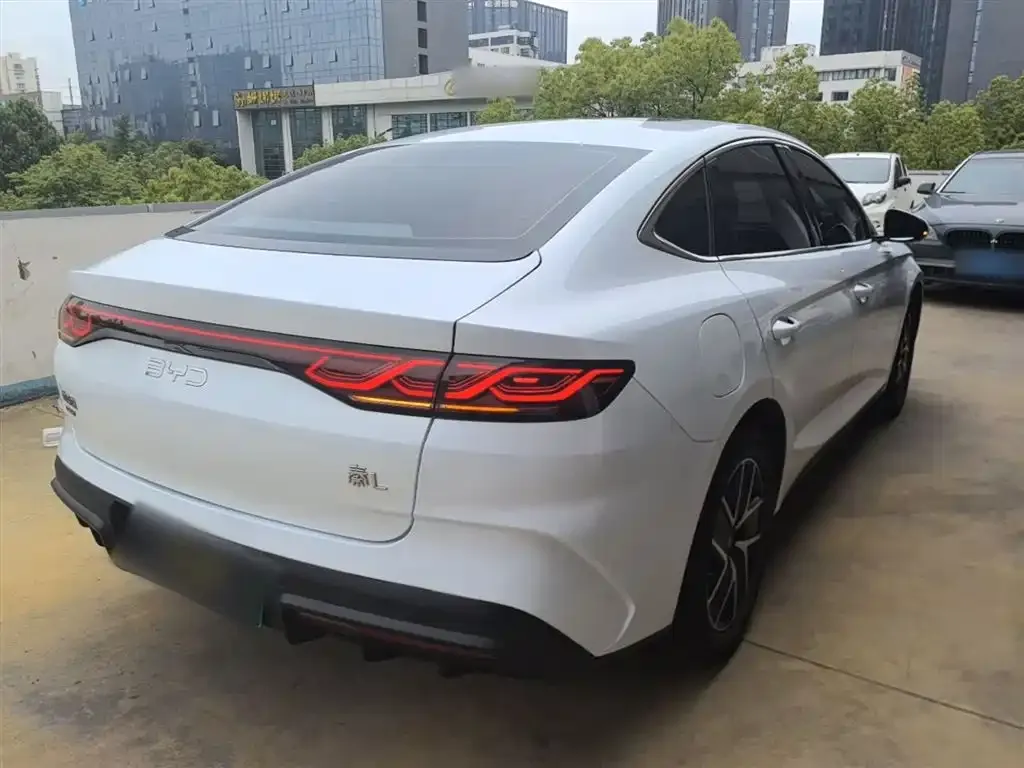 BYD Qin L — фото 4