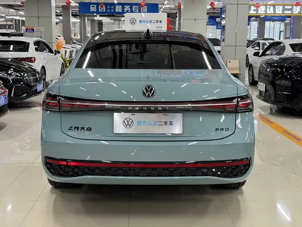 Volkswagen Passat — фото 10