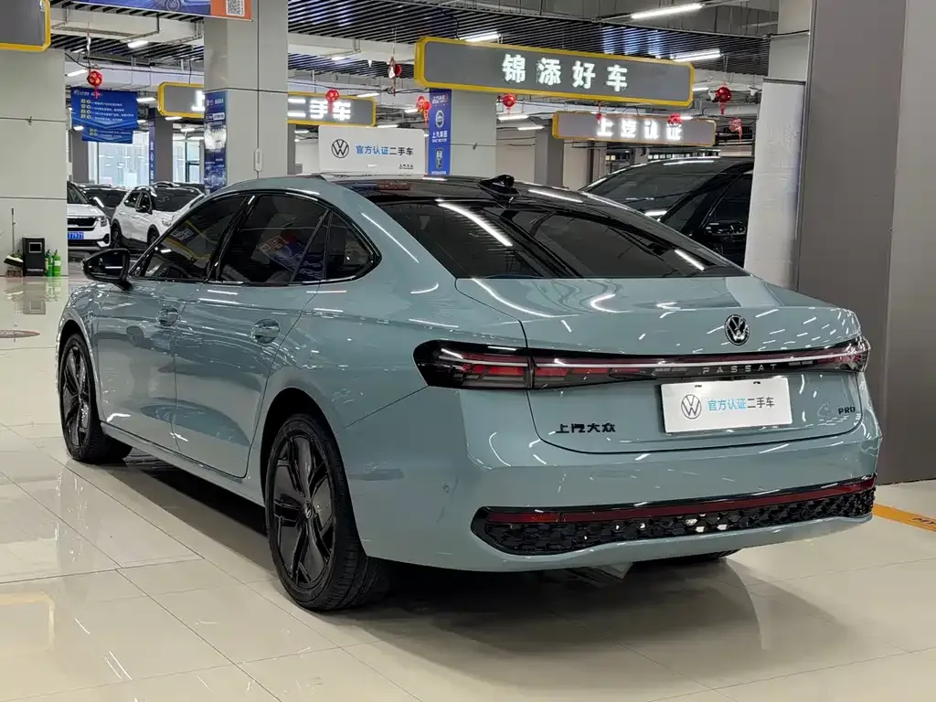 Volkswagen Passat — фото 5