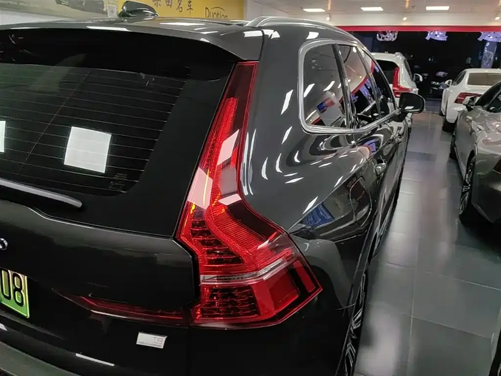 Volvo XC60 PHEV 2022 из CN, фото 7