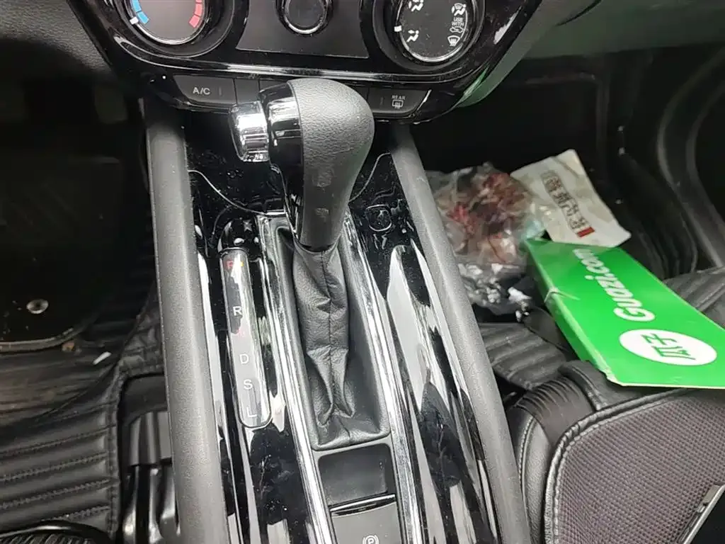 Honda Vezel 2021 из CN, фото 7