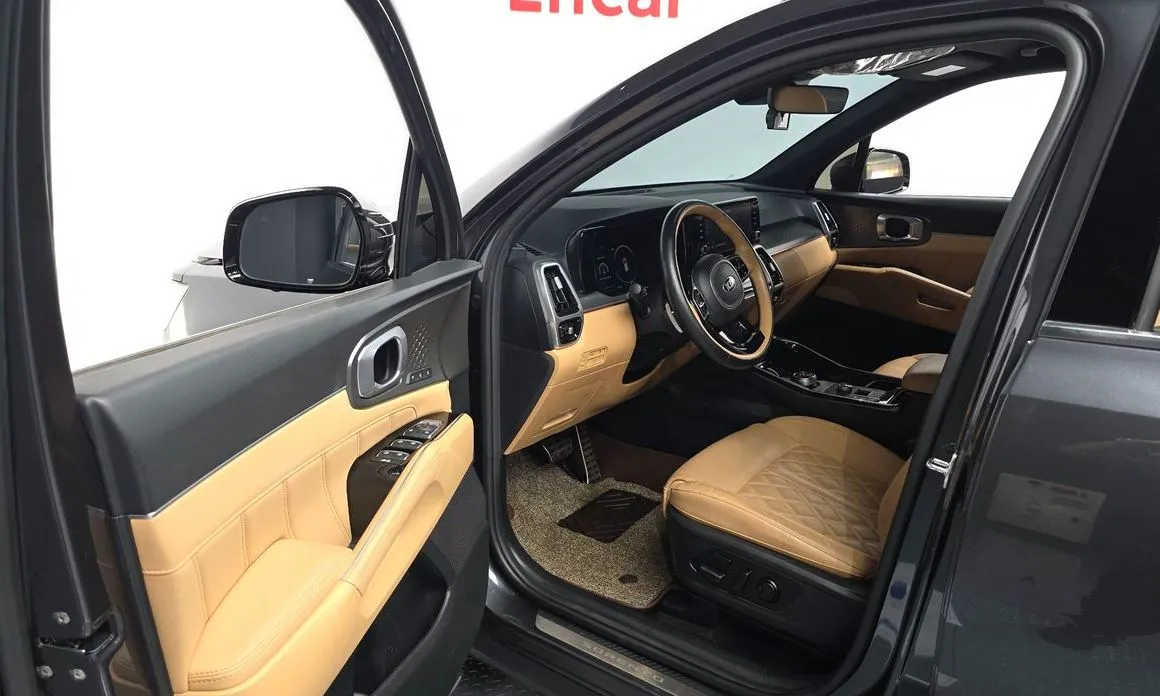 Kia Sorento — фото 8
