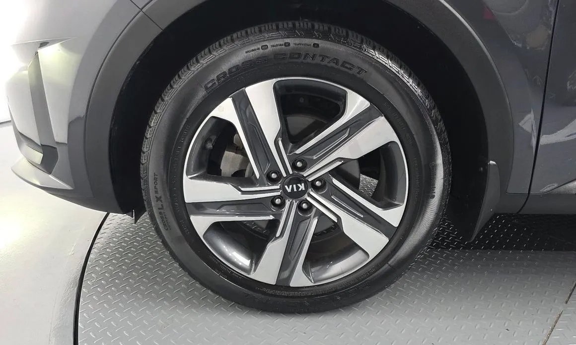Kia Sorento — фото 9