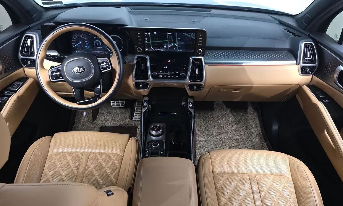 Kia Sorento — фото 6