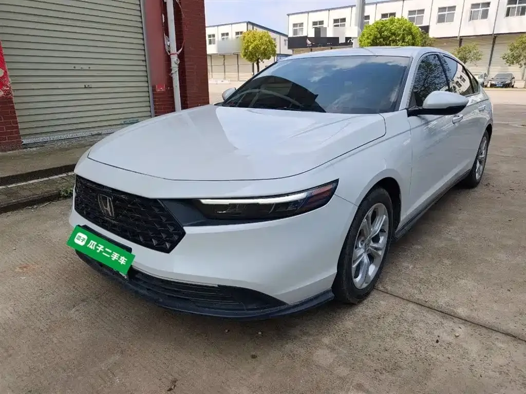 Honda Accord — фото 9