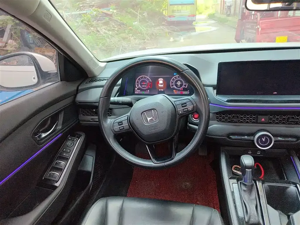 Honda Accord — фото 4