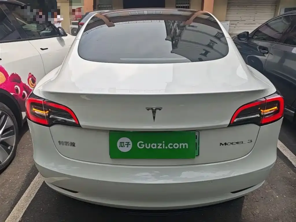 Tesla Model 3 — фото 5