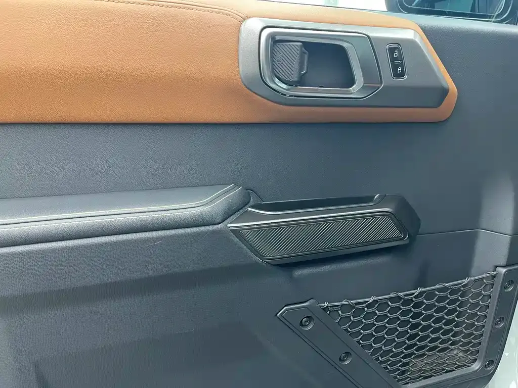 Ford Bronco 2024 из CN, фото 8