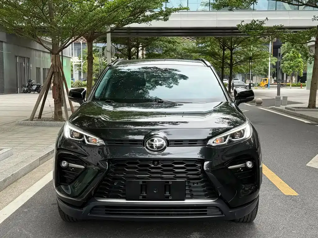 Toyota Wildlander — фото 9
