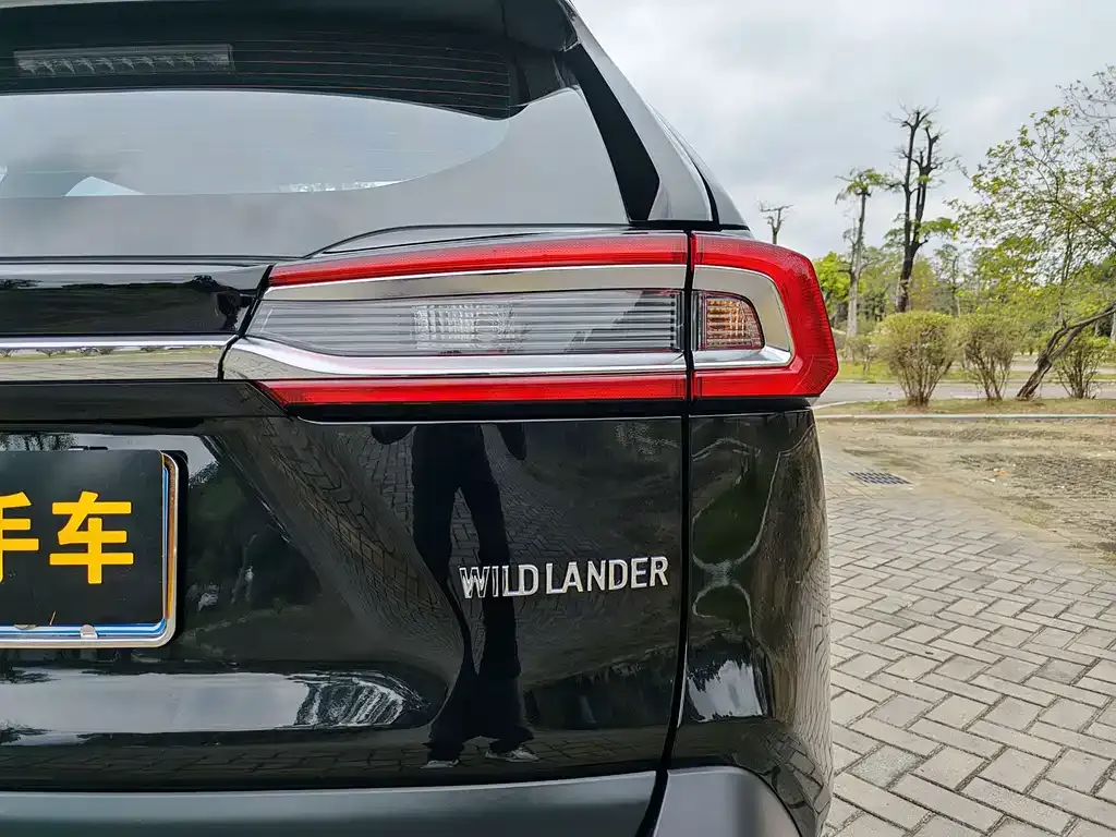 Toyota Wildlander — фото 10