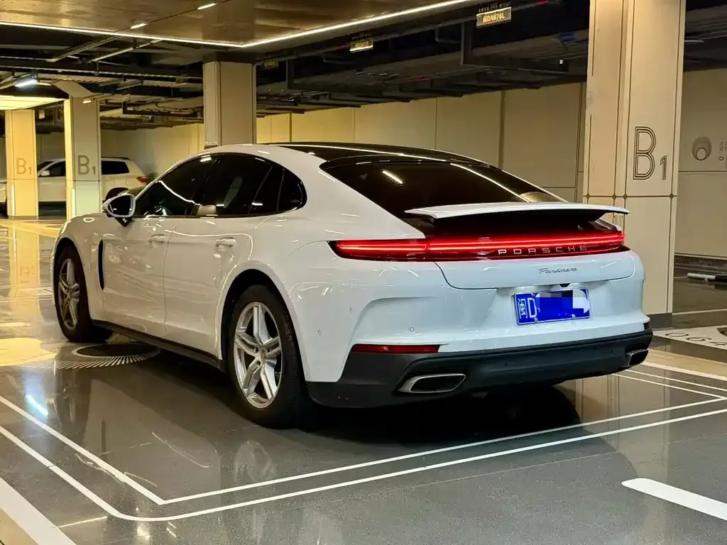 Porsche Panamera — фото 4