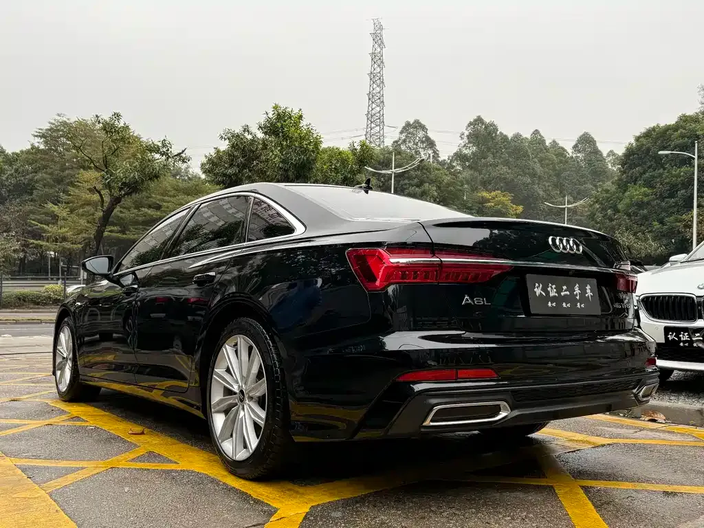 Audi A6L — фото 5