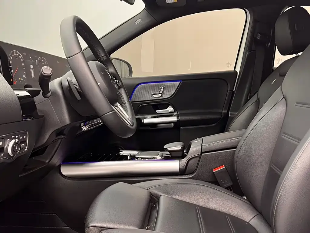 Mercedes-Benz GLA — фото 10