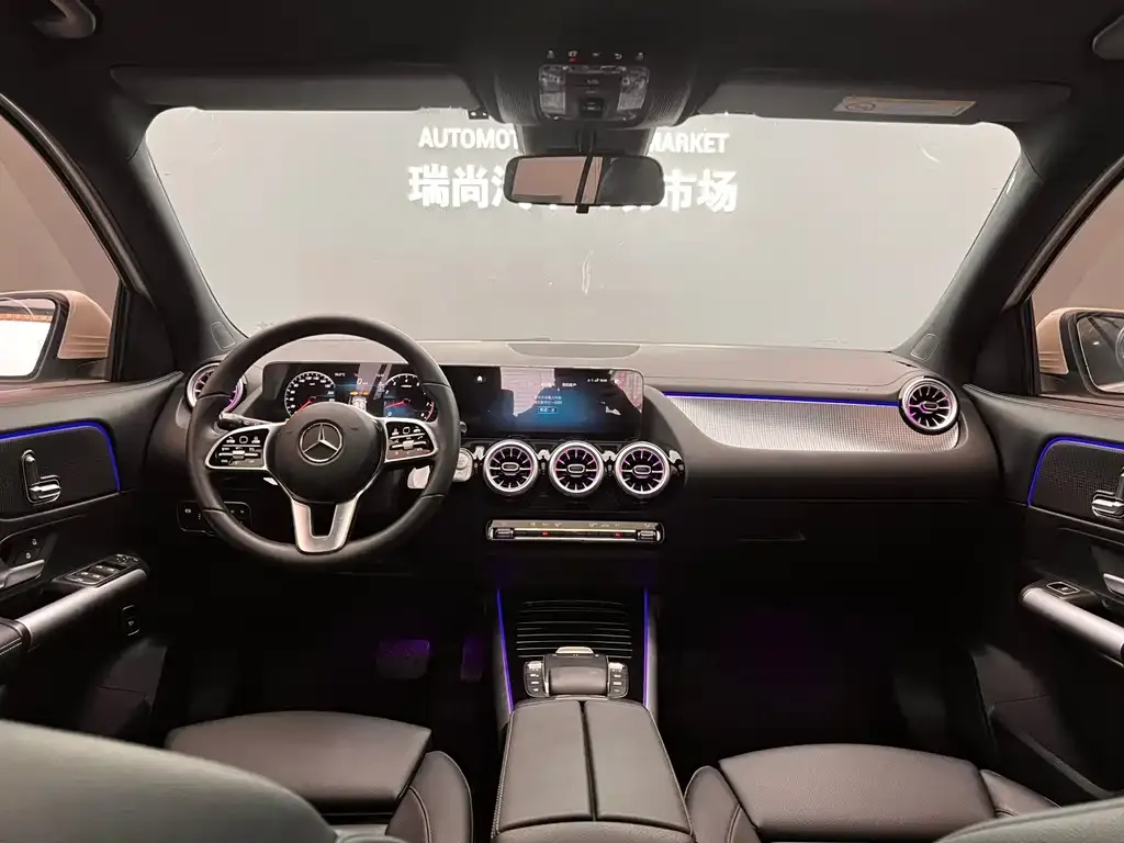 Mercedes-Benz GLA — фото 8