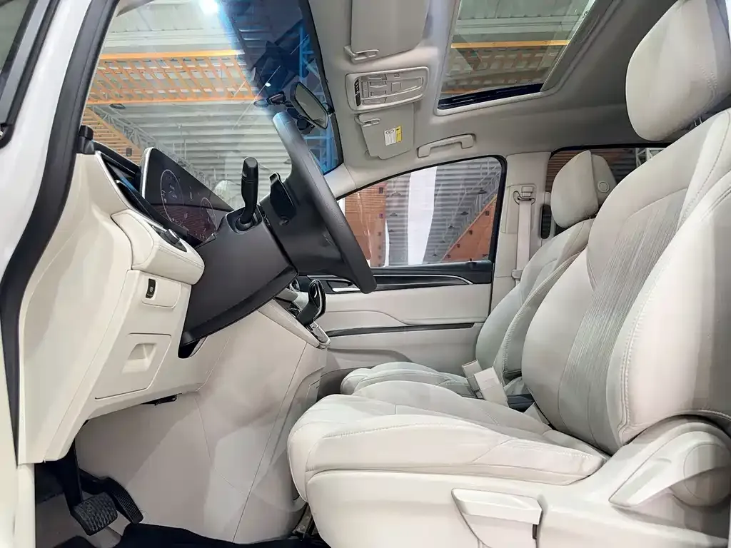 Buick GL8 2021 из CN, фото 5