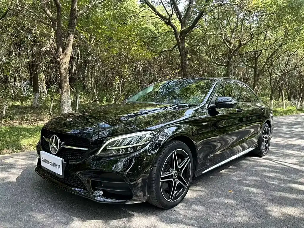 Mercedes-Benz C-Class — фото 1